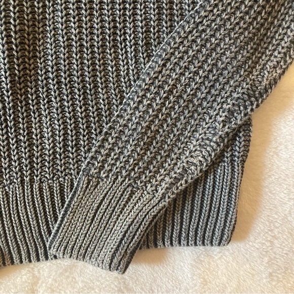 vs love pink forenza grey knit sweater size xs - Picture 4 of 4